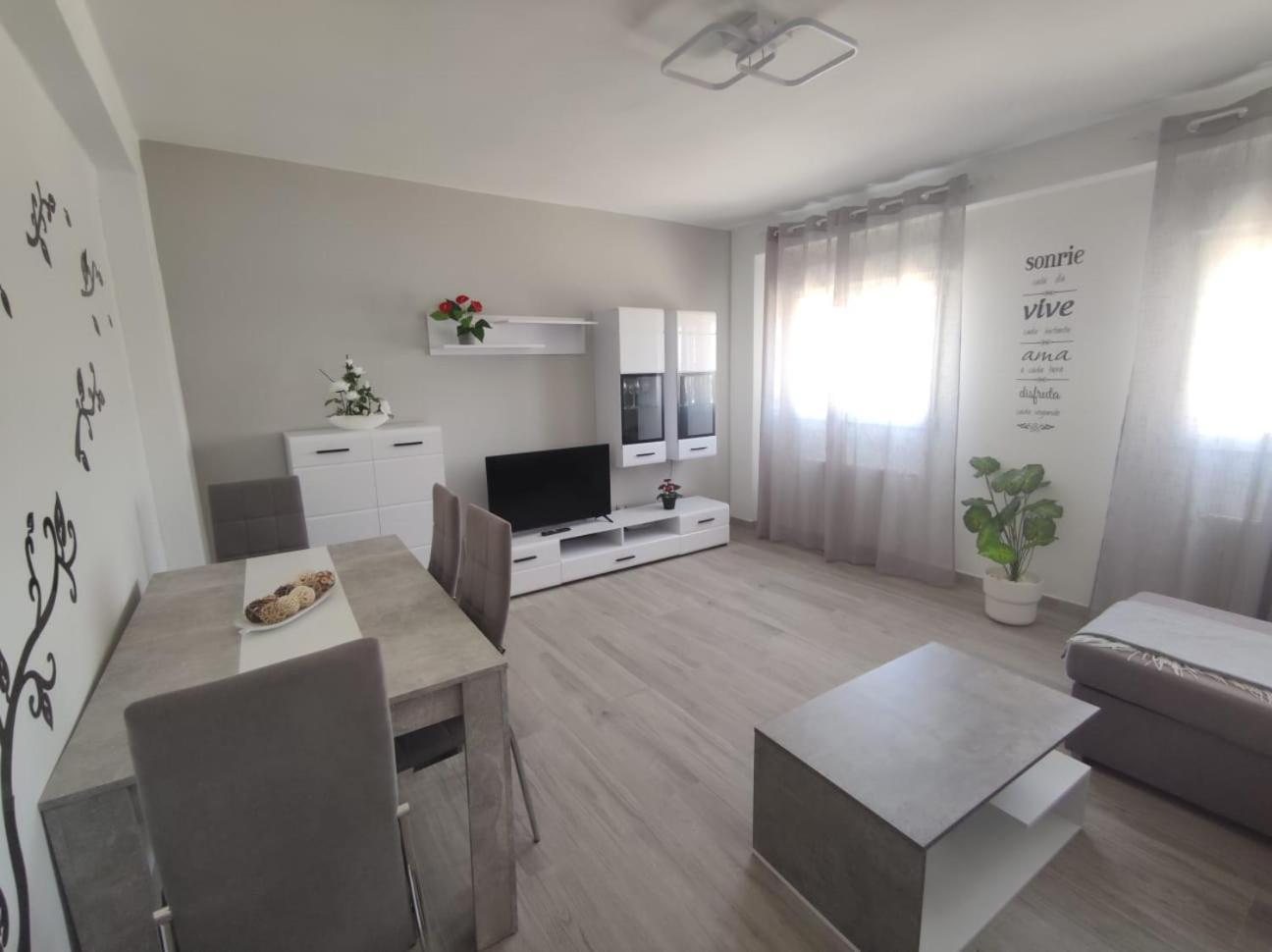 Apartamento Con Jacuzzi El Rincon De Las Delicias Сарагоса Екстериор снимка