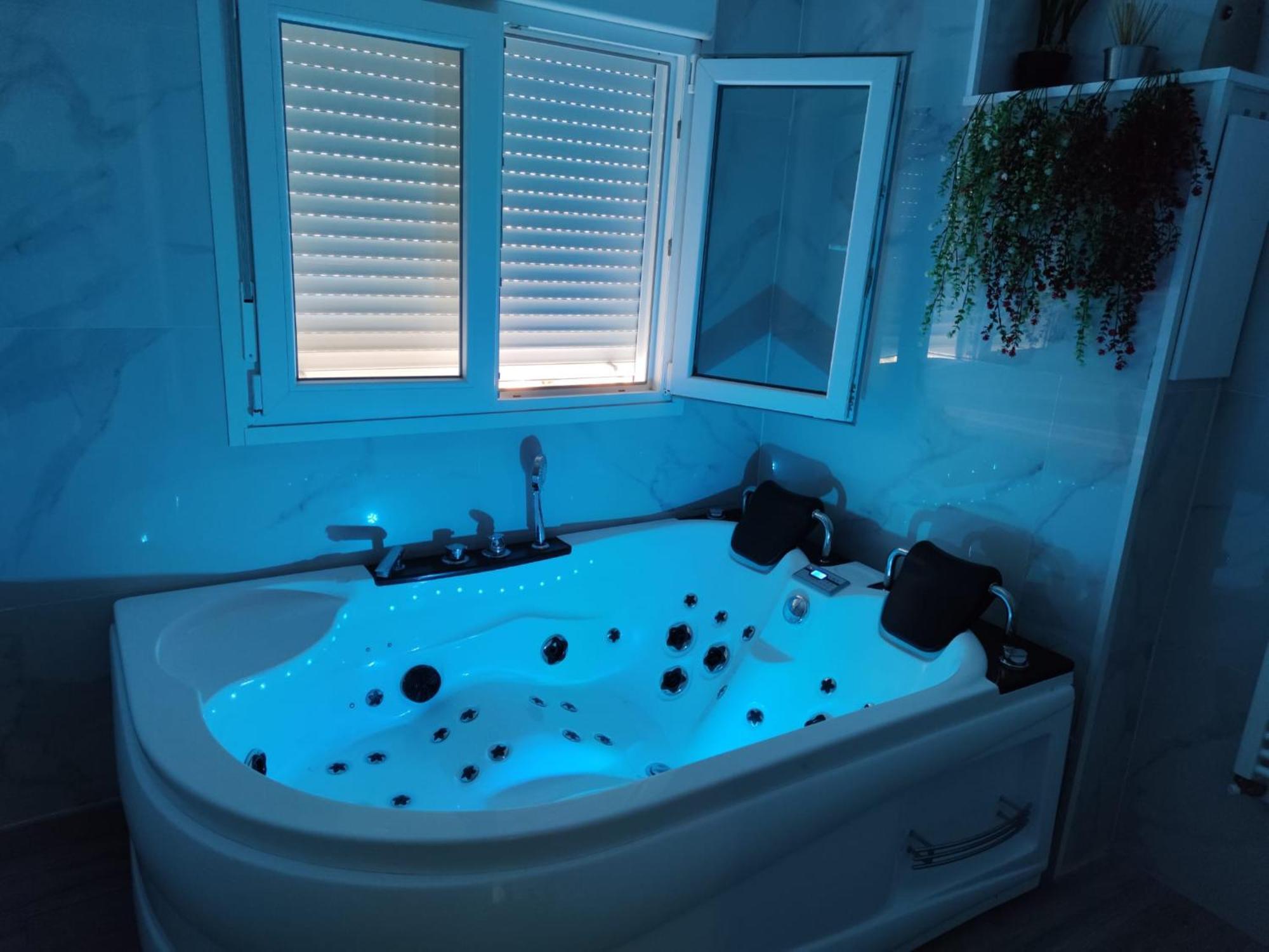 Apartamento Con Jacuzzi El Rincon De Las Delicias Сарагоса Екстериор снимка